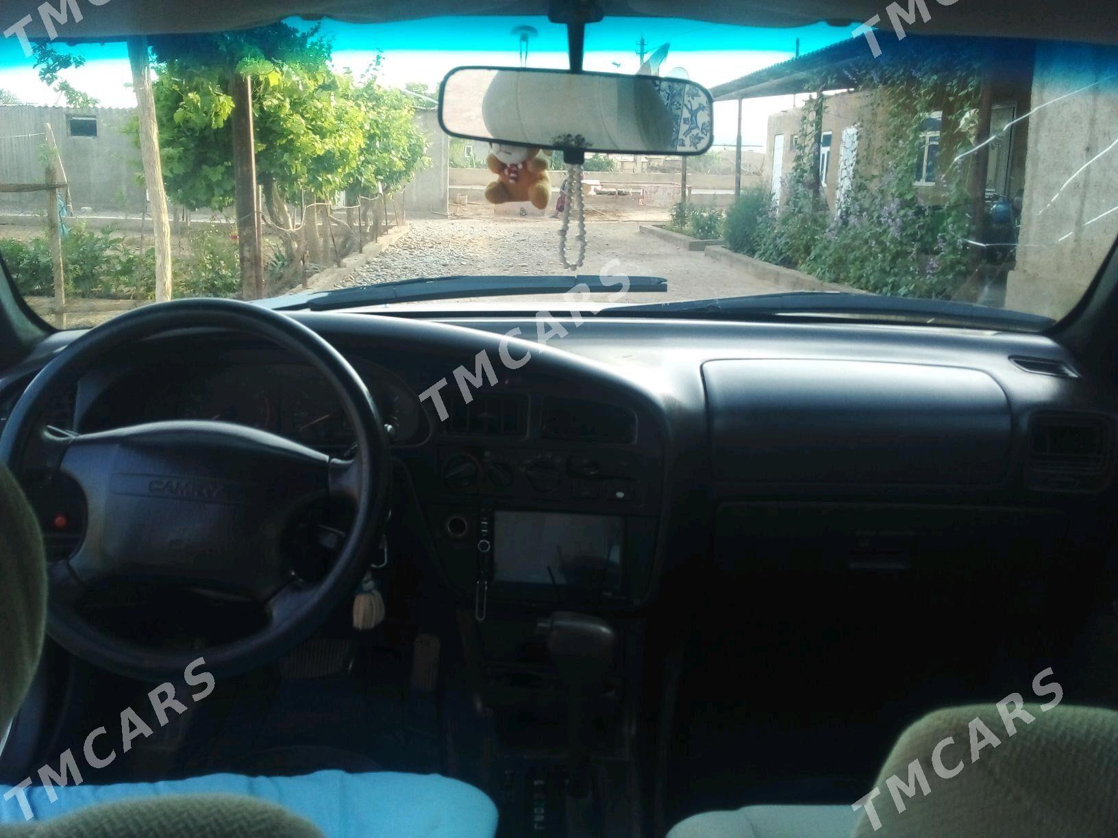 Toyota Camry 1994 - 75 000 TMT - Теджен - img 6