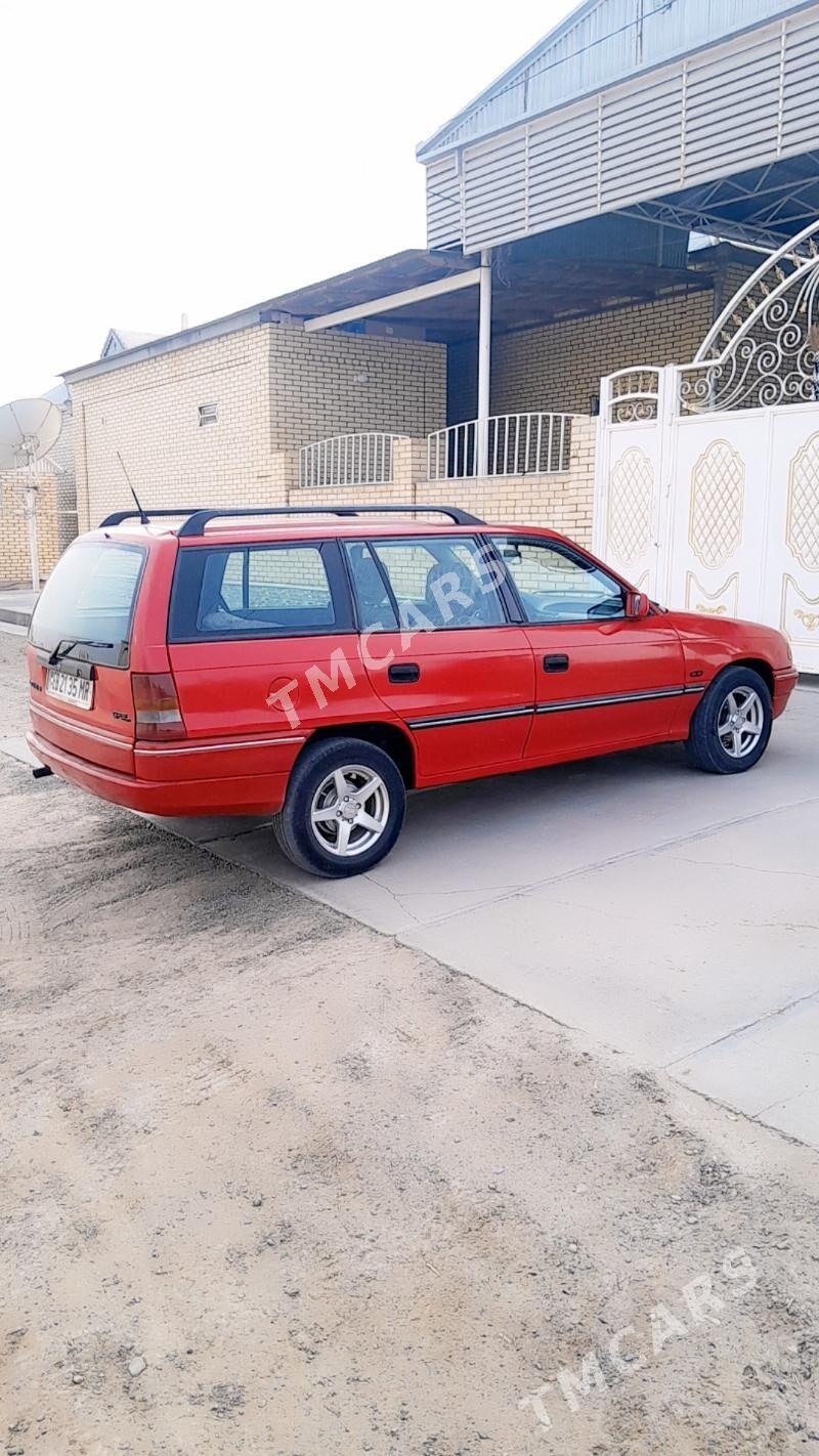 Opel Astra 1993 - 35 000 TMT - Мары - img 7