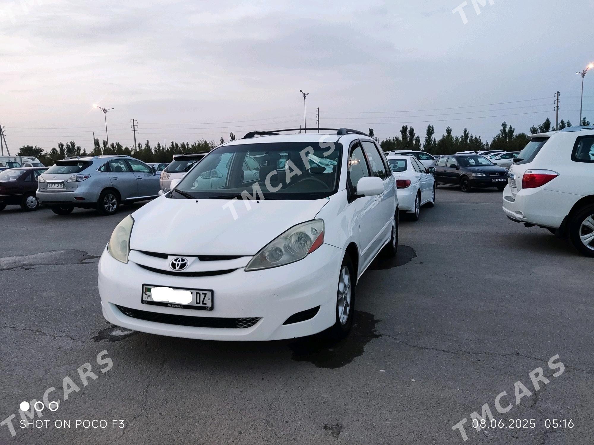Toyota Sienna 2006 - 190 000 TMT - Дашогуз - img 7