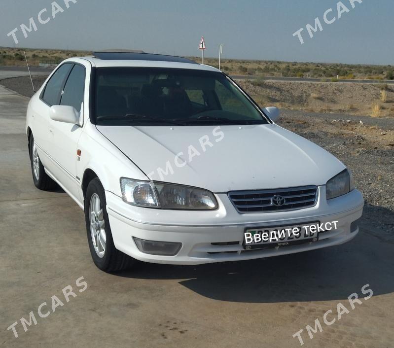 Toyota Camry 2000 - 130 000 TMT - Çärjew - img 4