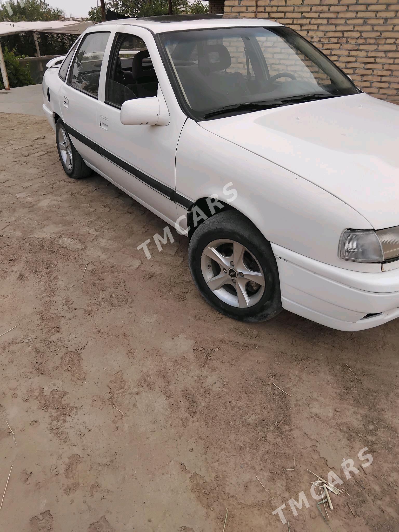 Opel Vectra 1993 - 25 000 TMT - Wekilbazar - img 2