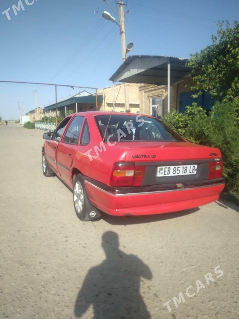 Opel Vectra 1992 - 28 000 TMT - Sakar - img 2