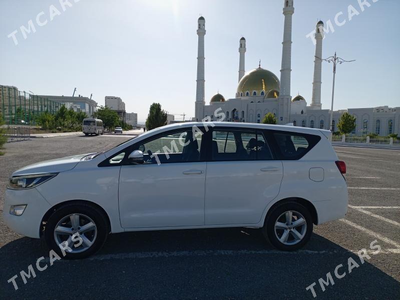 Toyota Innova 2020 - 300 000 TMT - Ашхабад - img 3