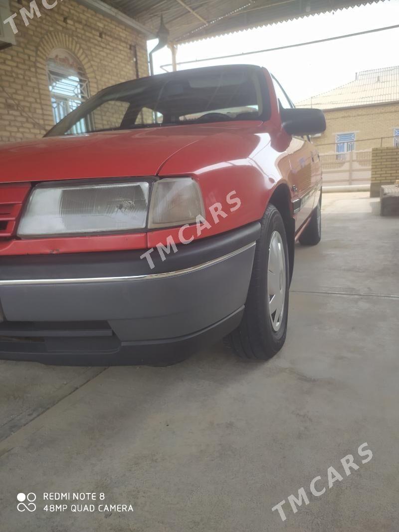 Opel Vectra 1990 - 44 000 TMT - Mary - img 7
