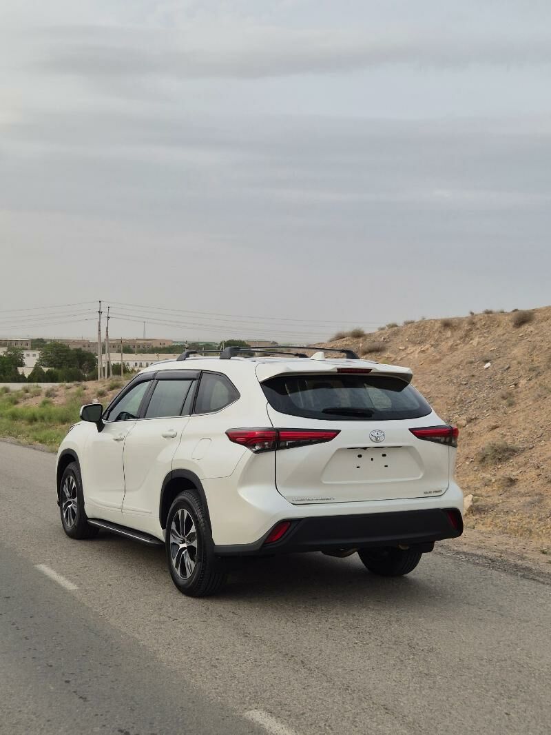 Toyota Highlander 2021 - 510 000 TMT - Ашхабад - img 2