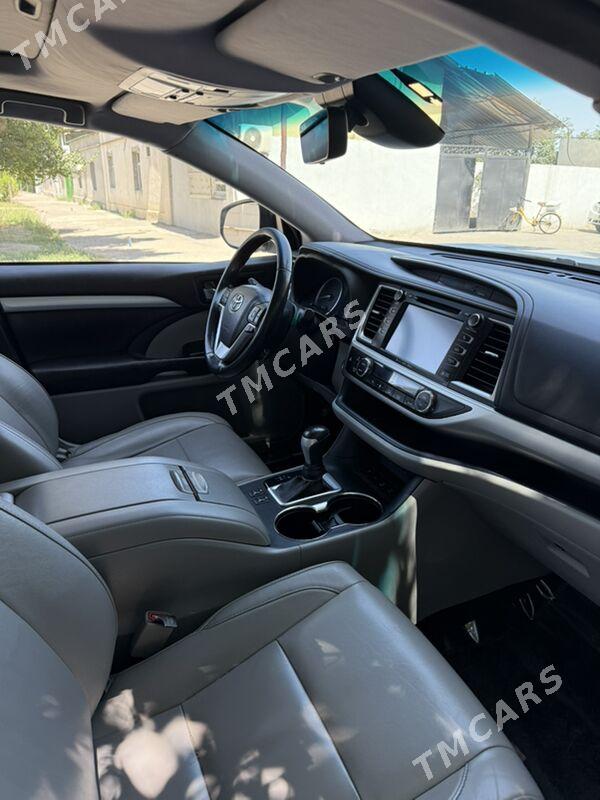 Toyota Highlander 2018 - 350 000 TMT - Aşgabat - img 7
