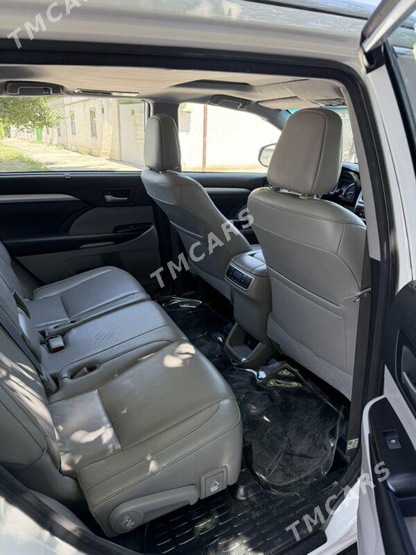 Toyota Highlander 2018 - 350 000 TMT - Aşgabat - img 8