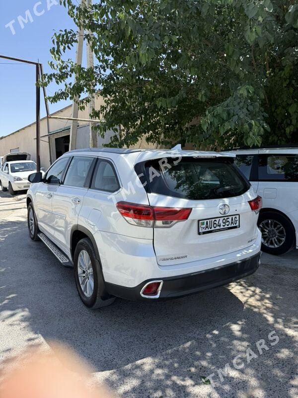 Toyota Highlander 2018 - 350 000 TMT - Aşgabat - img 6