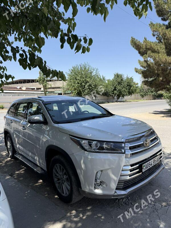Toyota Highlander 2018 - 350 000 TMT - Aşgabat - img 3