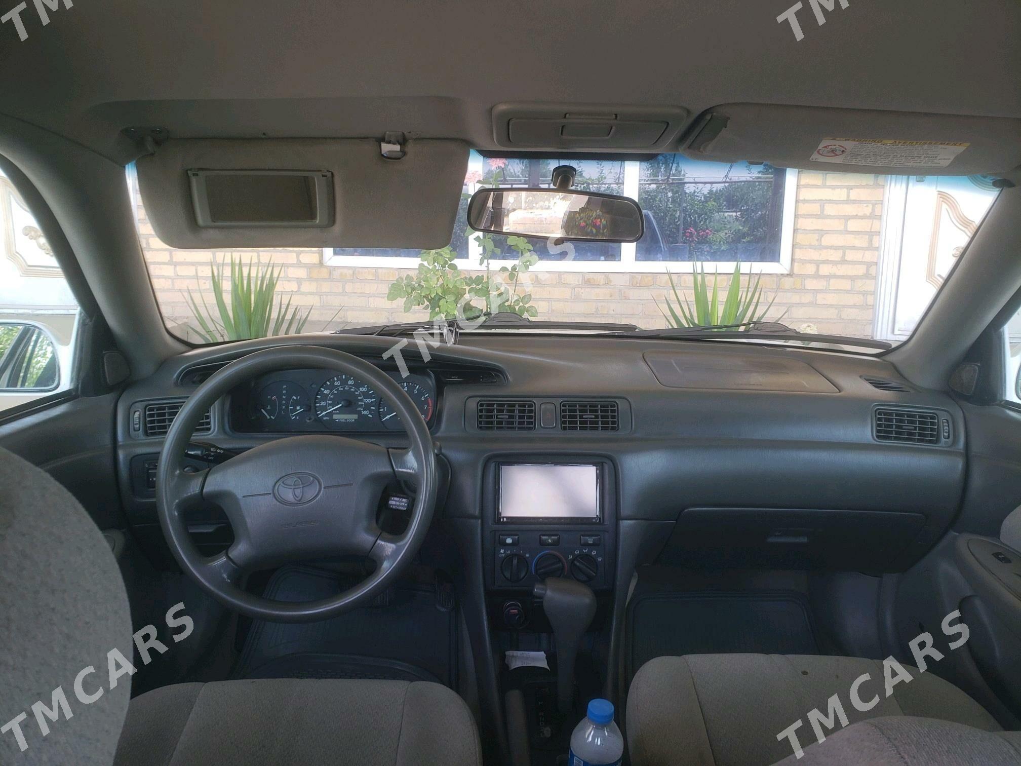 Toyota Camry 2001 - 140 000 TMT - Saýat - img 5