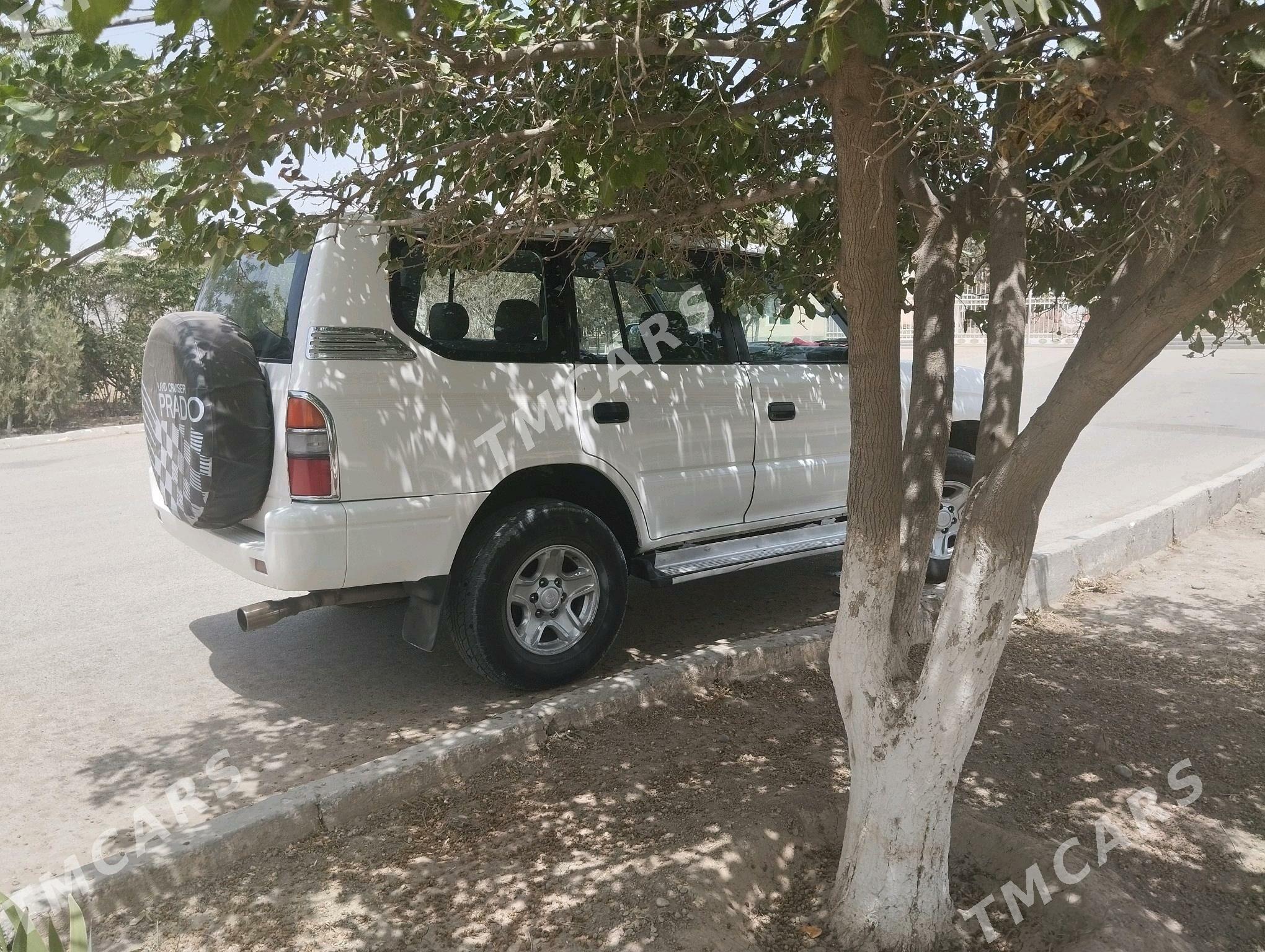 Toyota Land Cruiser Prado 1997 - 150 000 TMT - Гарадамак - img 4