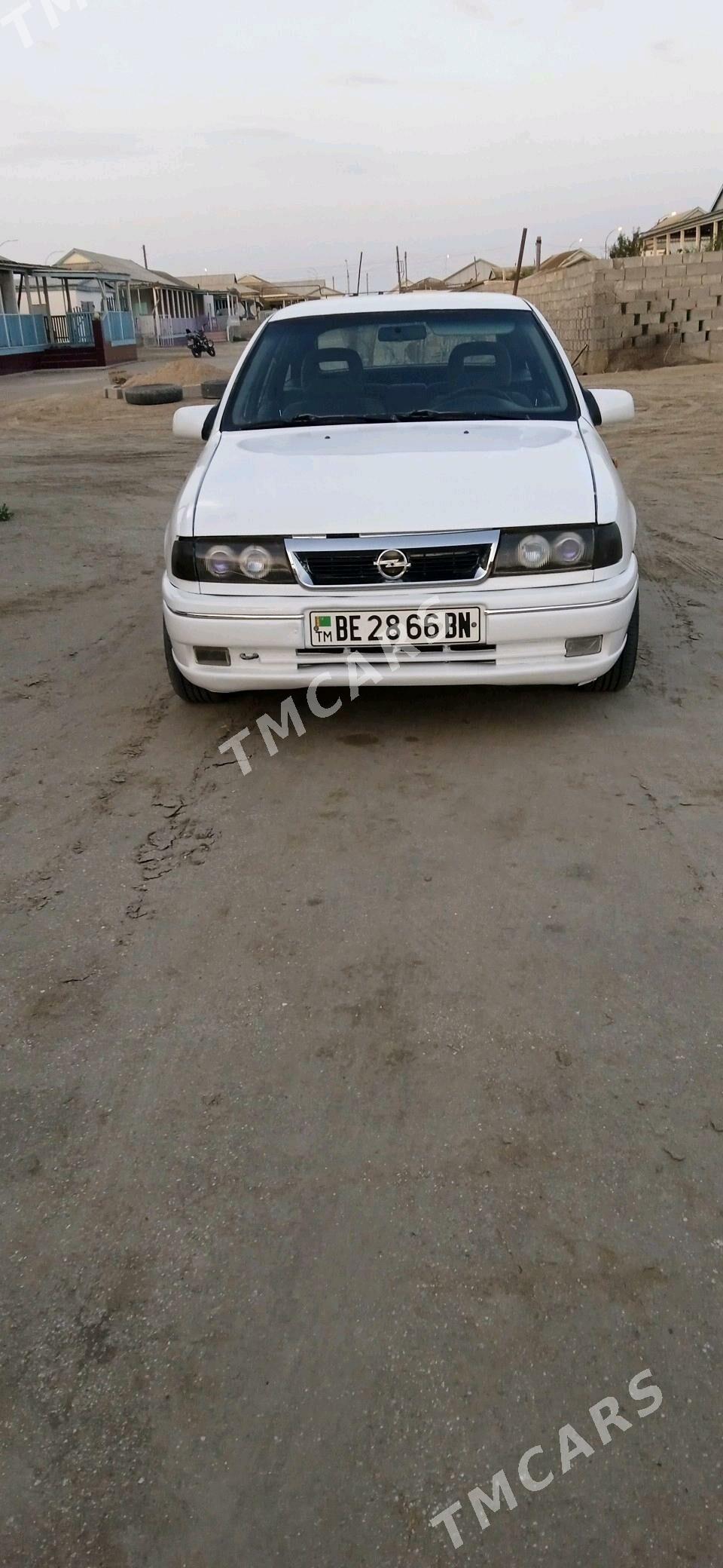 Opel Vectra 1995 - 35 000 TMT - Эсенгулы - img 2
