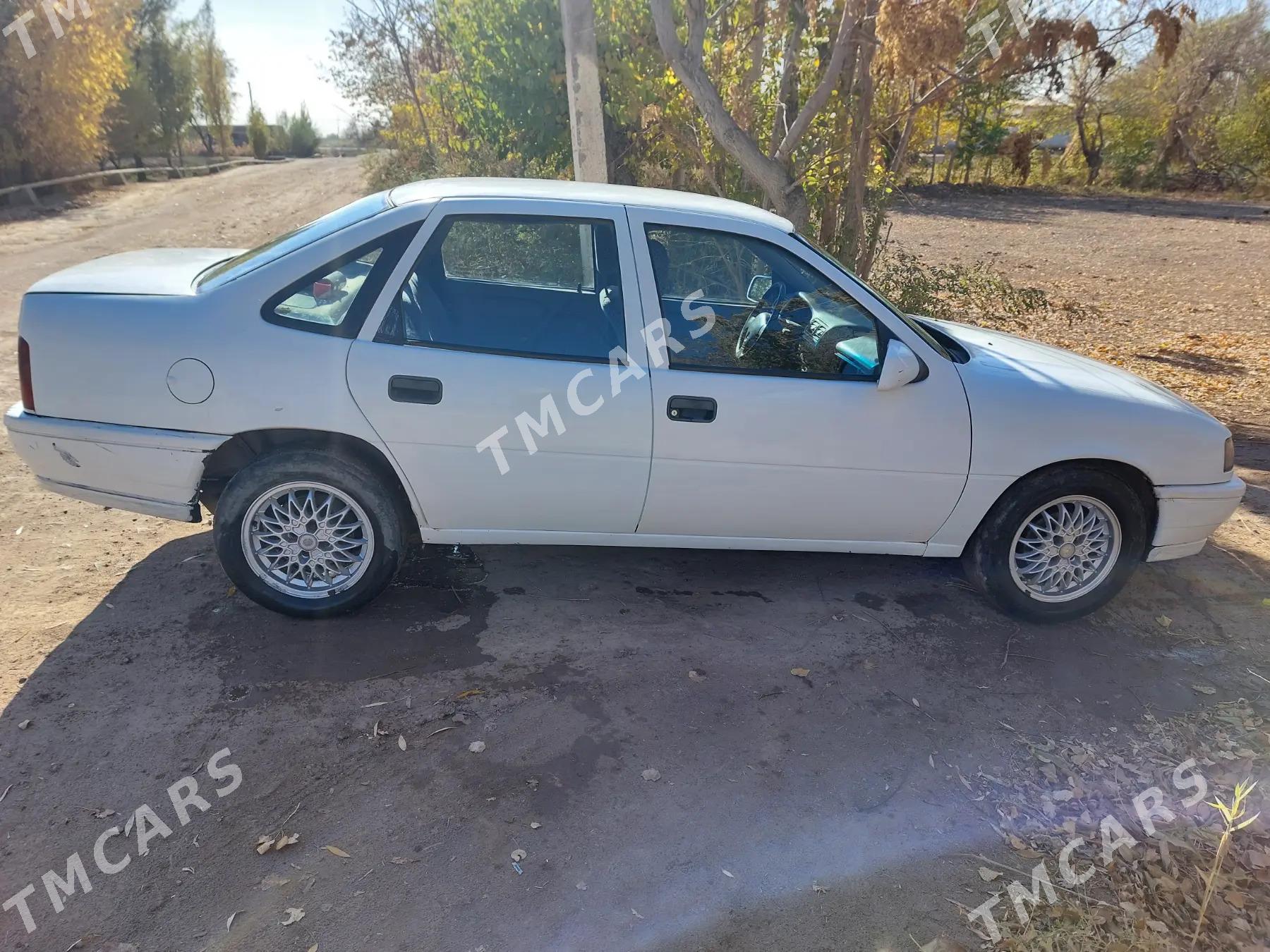 Opel Vectra 1992 - 26 000 TMT - Болдумсаз - img 2