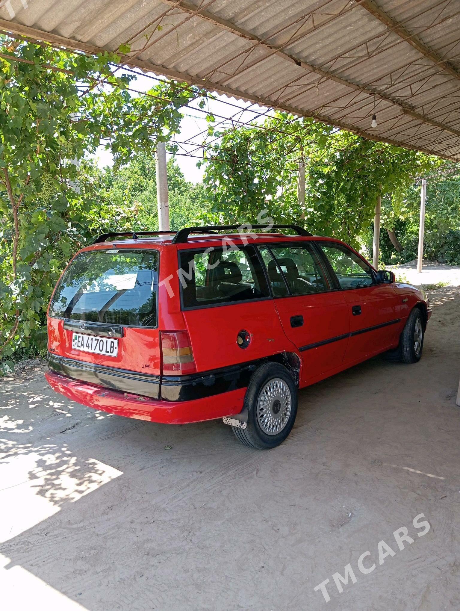 Opel Astra 1997 - 25 000 TMT - Garabekewül - img 2