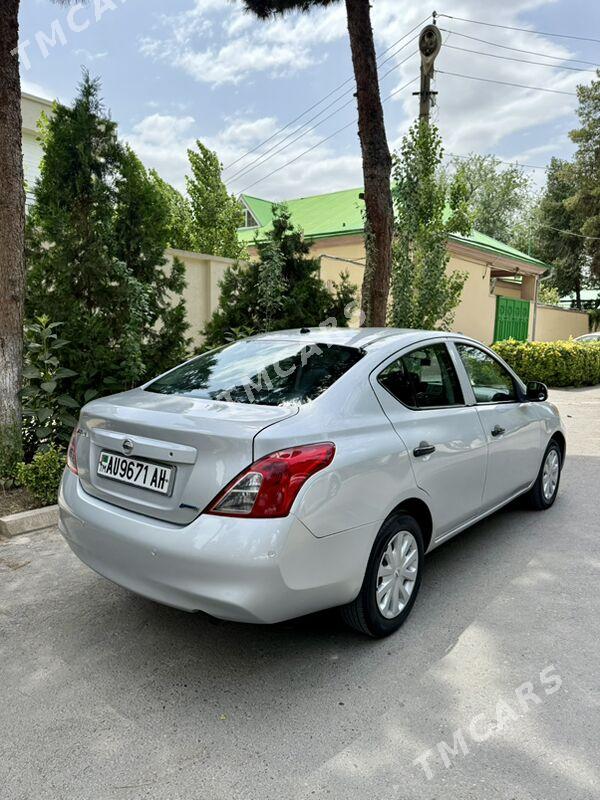 Nissan Versa 2011 - 83 000 TMT - Ашхабад - img 4