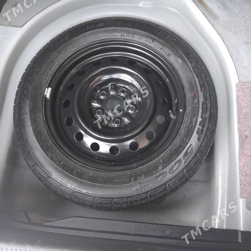Toyota Camry 2003 - 160 000 TMT - Дашогуз - img 2