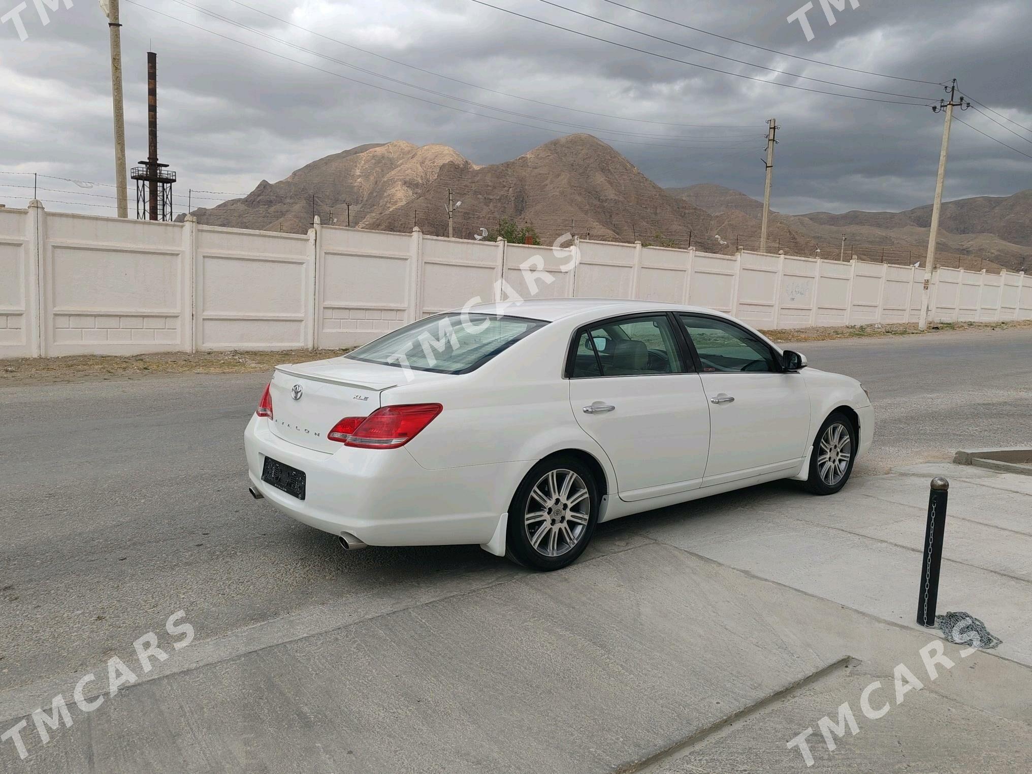 Toyota Avalon 2005 - 158 000 TMT - Balkanabat - img 4