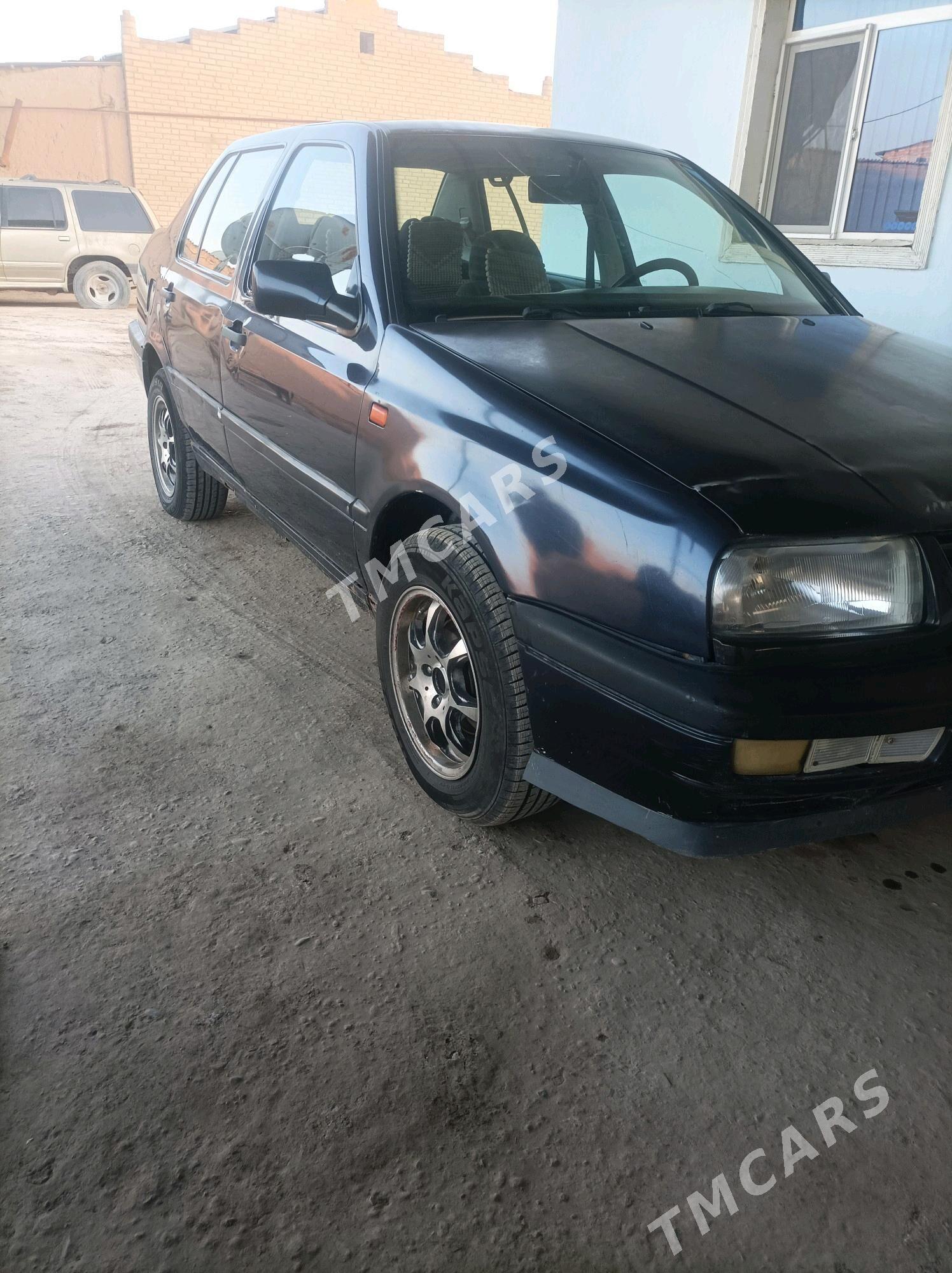 Volkswagen Golf 1993 - 24 000 TMT - Halaç - img 4