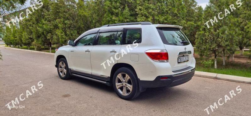 Toyota Highlander 2011 - 325 000 TMT - Daşoguz - img 9