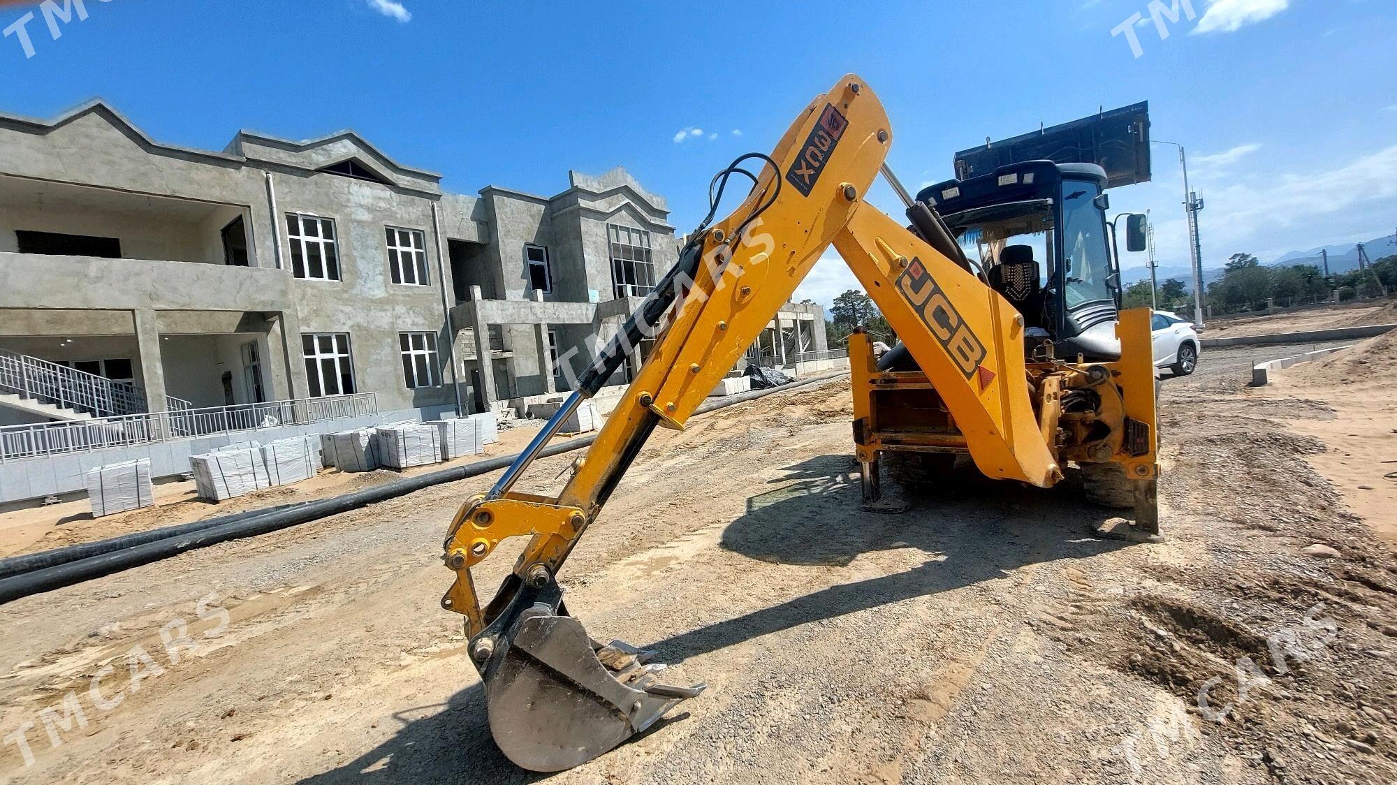 JCB 3CX Compact 2011 - 620 000 TMT - Ашхабад - img 3