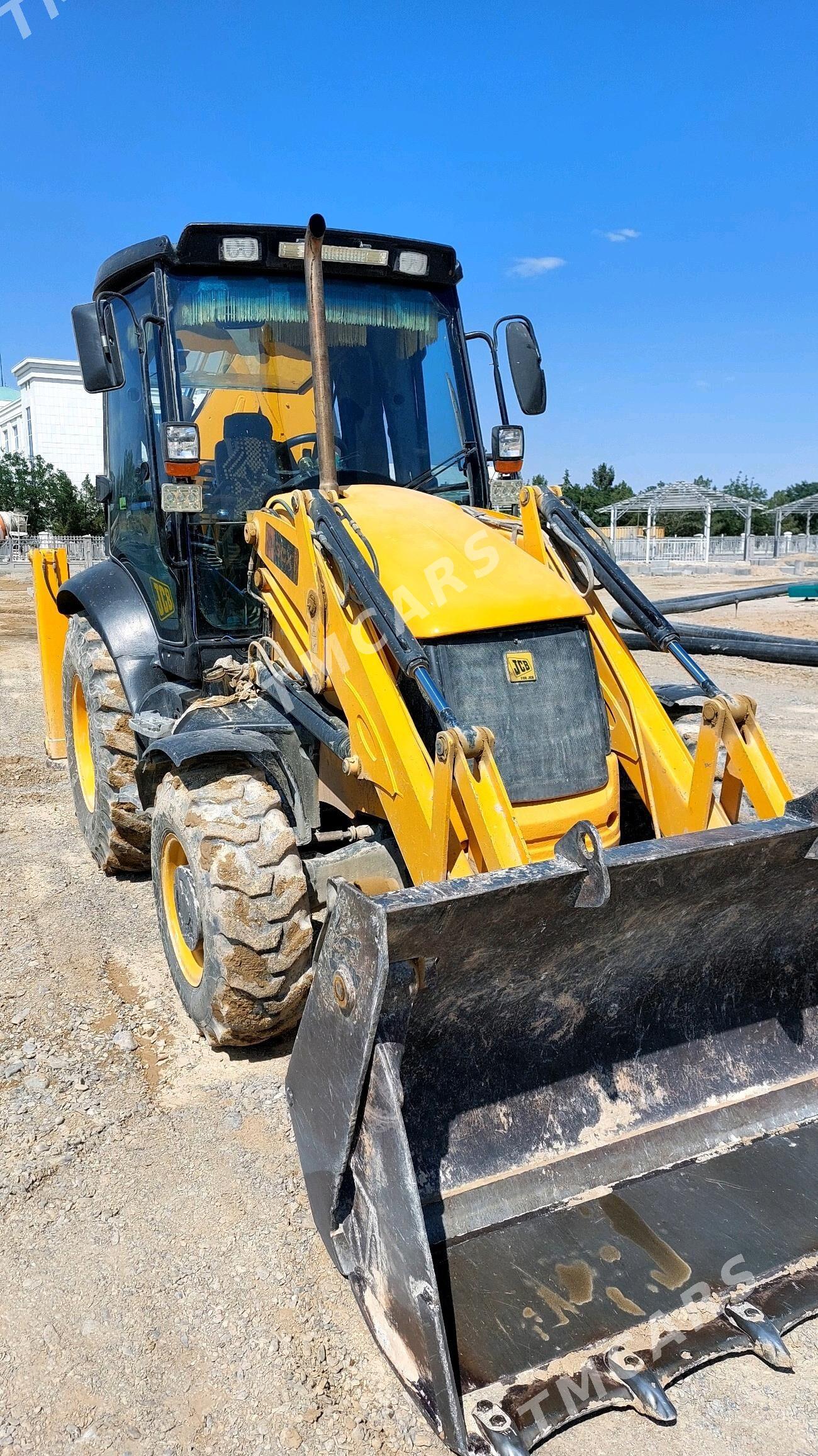JCB 3CX Compact 2011 - 620 000 TMT - Ашхабад - img 4