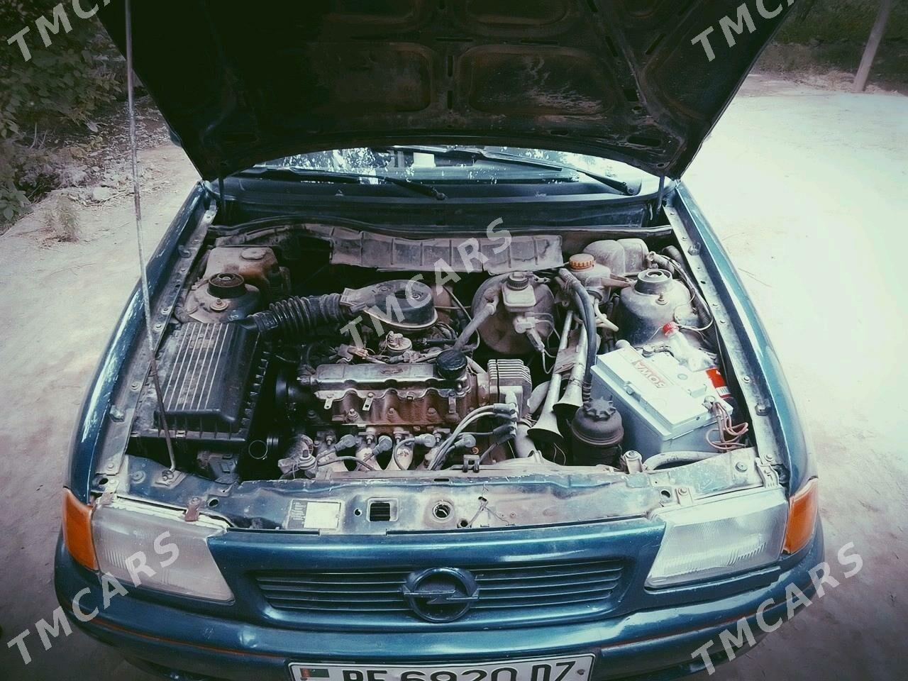 Opel Astra 1994 - 30 000 TMT - Boldumsaz - img 6