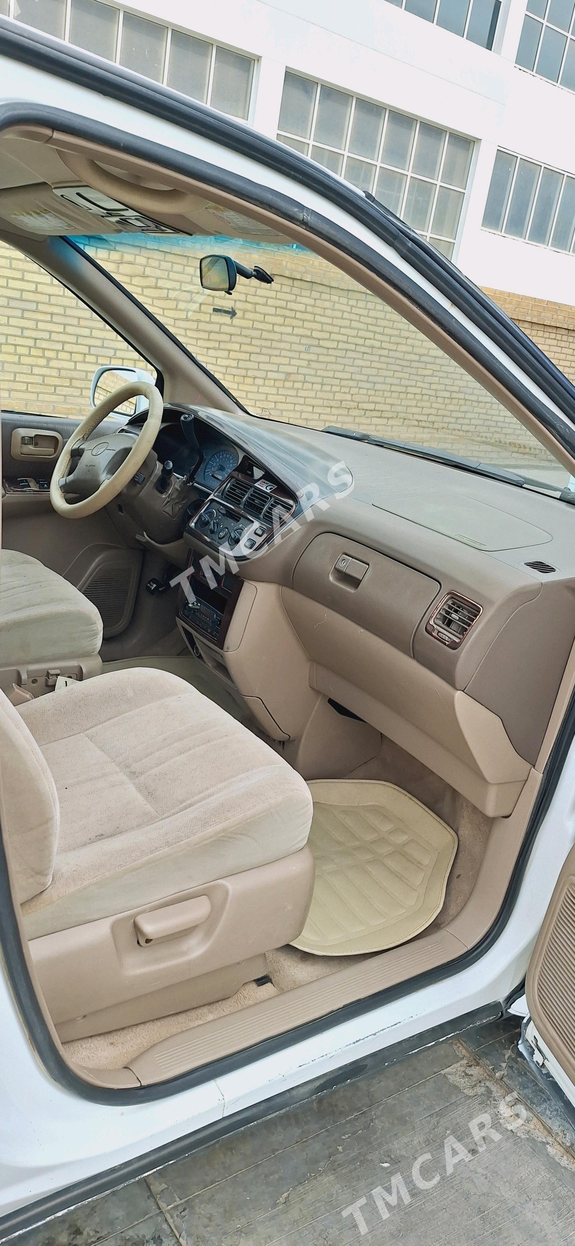 Toyota Sienna 1999 - 150 000 TMT - Mary - img 7
