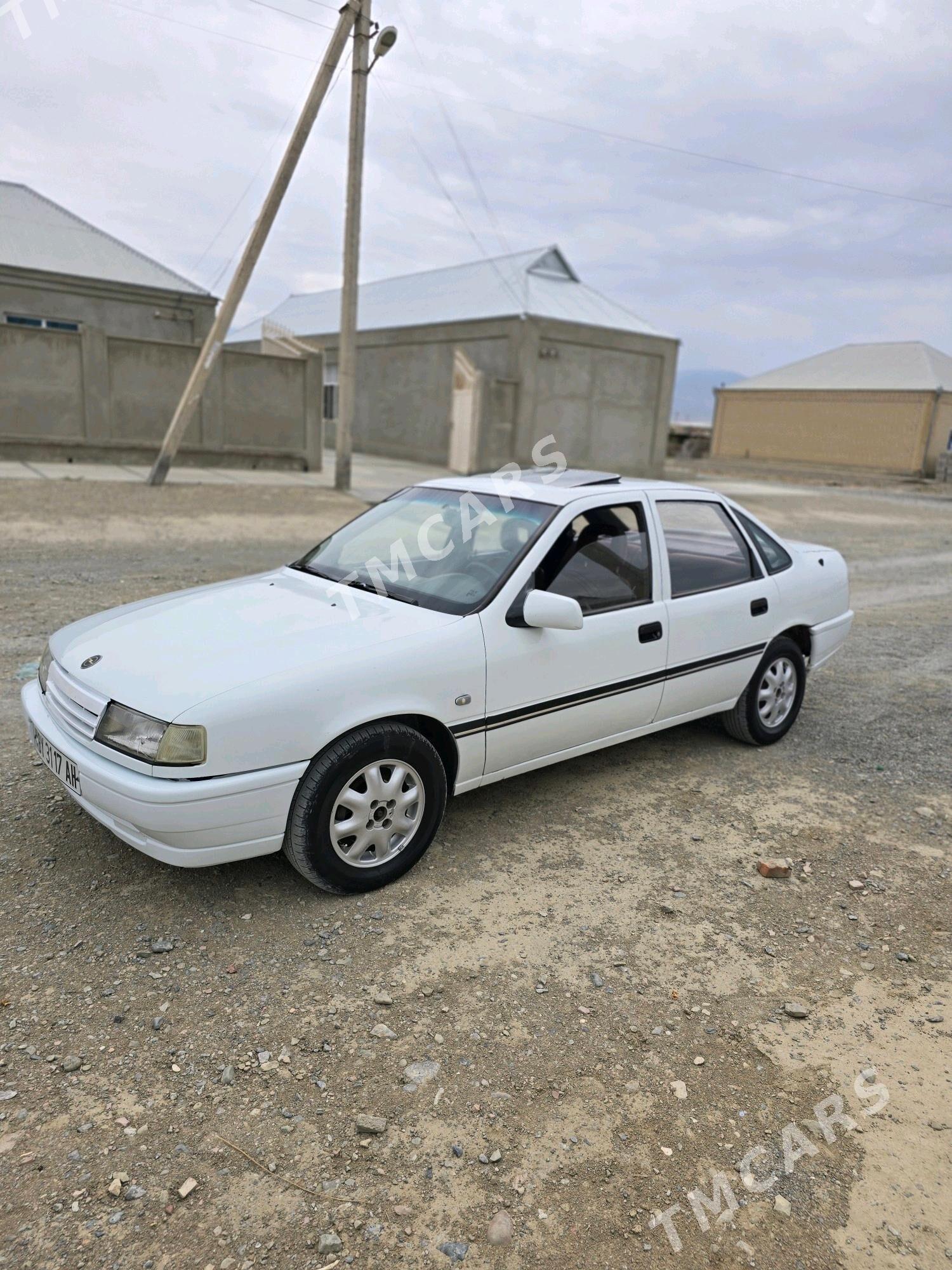 Opel Vectra 1992 - 35 000 TMT - Бахарден - img 3
