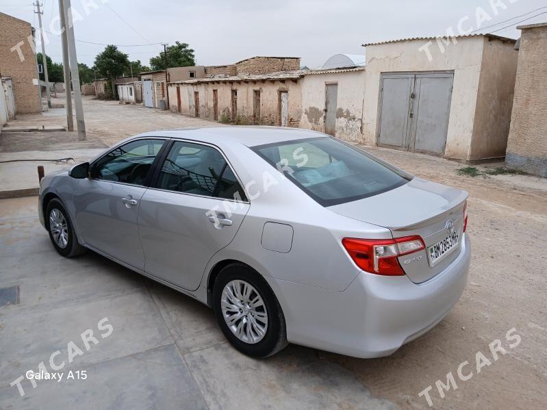 Toyota Camry 2012 - 224 000 TMT - Байрамали - img 5