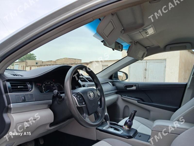 Toyota Camry 2012 - 224 000 TMT - Байрамали - img 4
