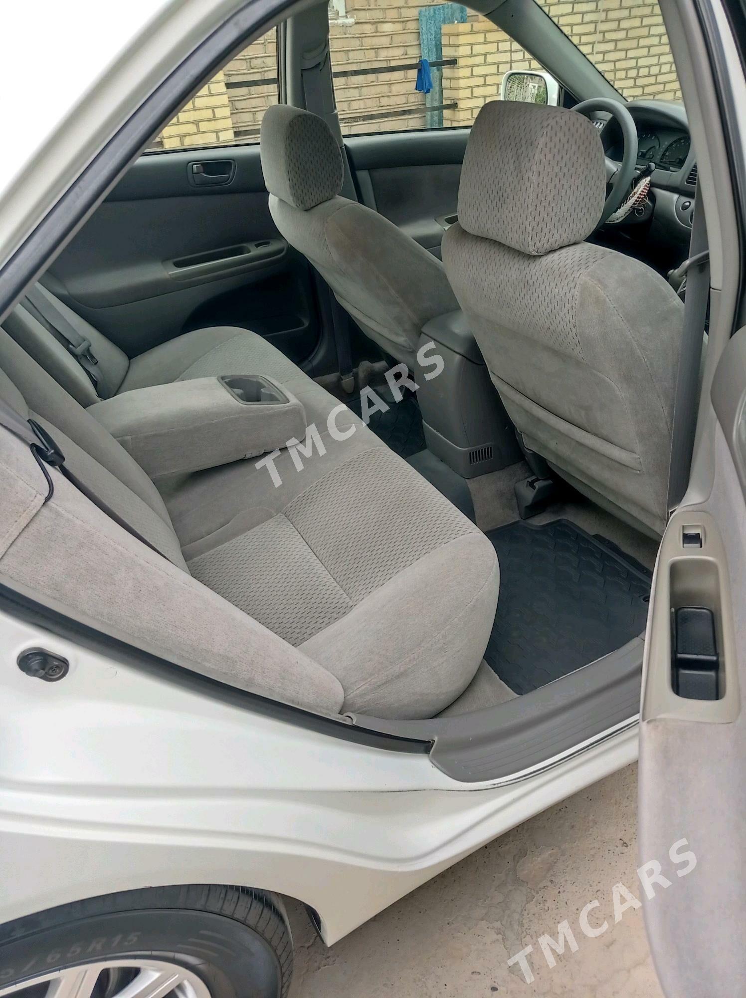 Toyota Camry 2003 - 185 000 TMT - Мары - img 3