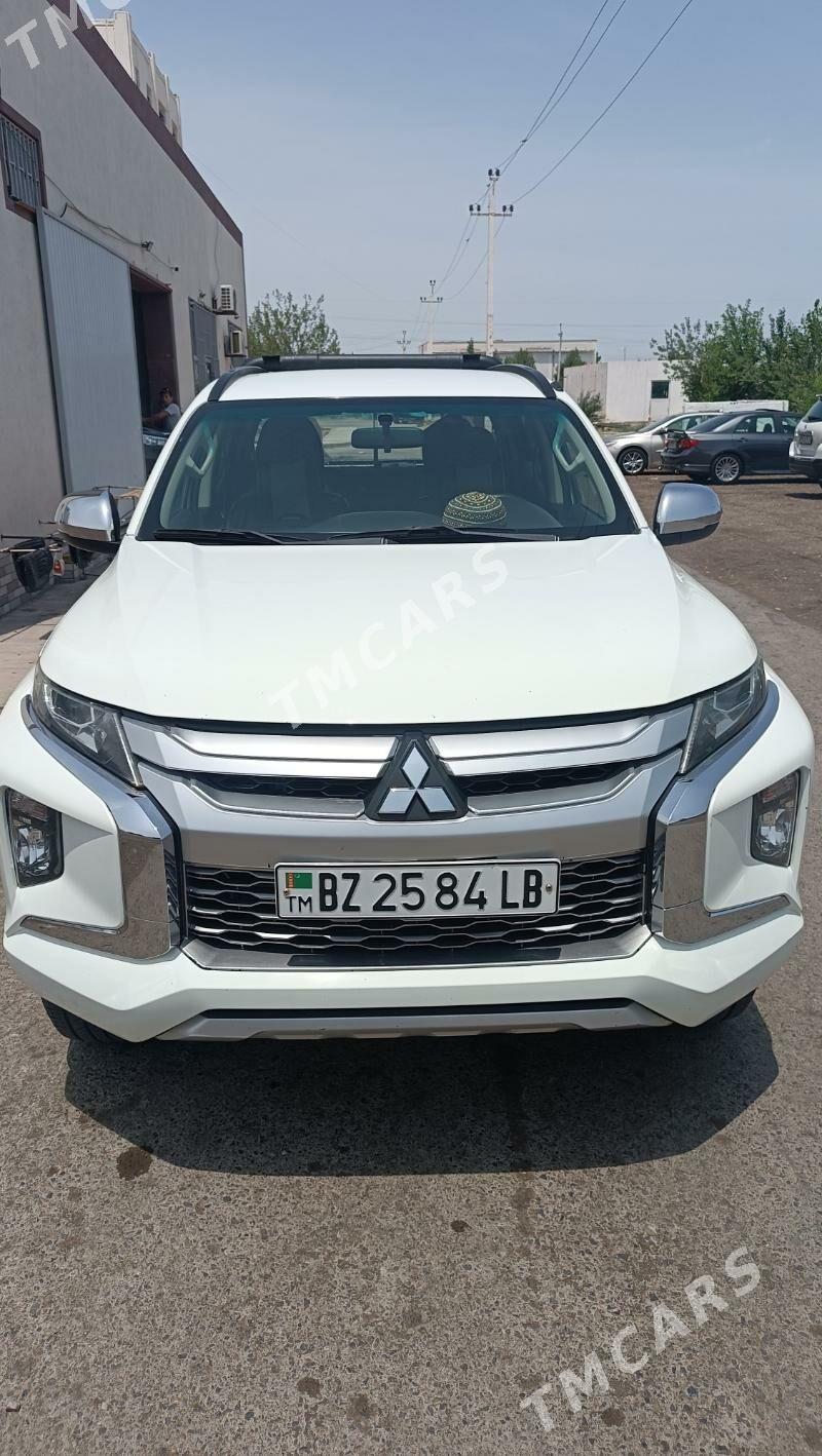 Mitsubishi L200 2020 - 310 000 TMT - Türkmenabat - img 3