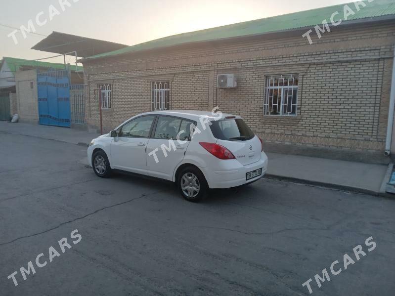 Nissan Versa 2009 - 121 000 TMT - 30 mkr - img 2