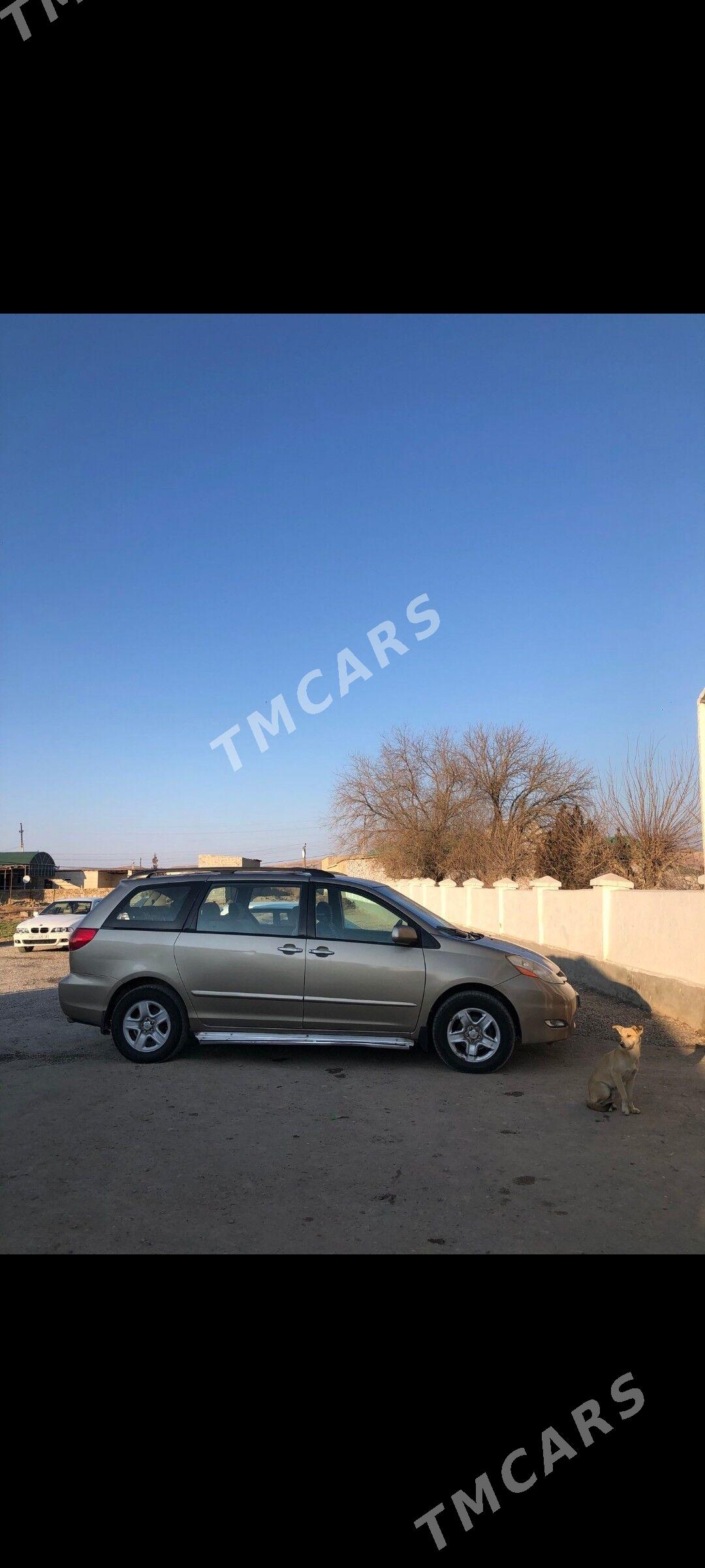 Toyota Sienna 2006 - 220 000 TMT - Köýtendag - img 3