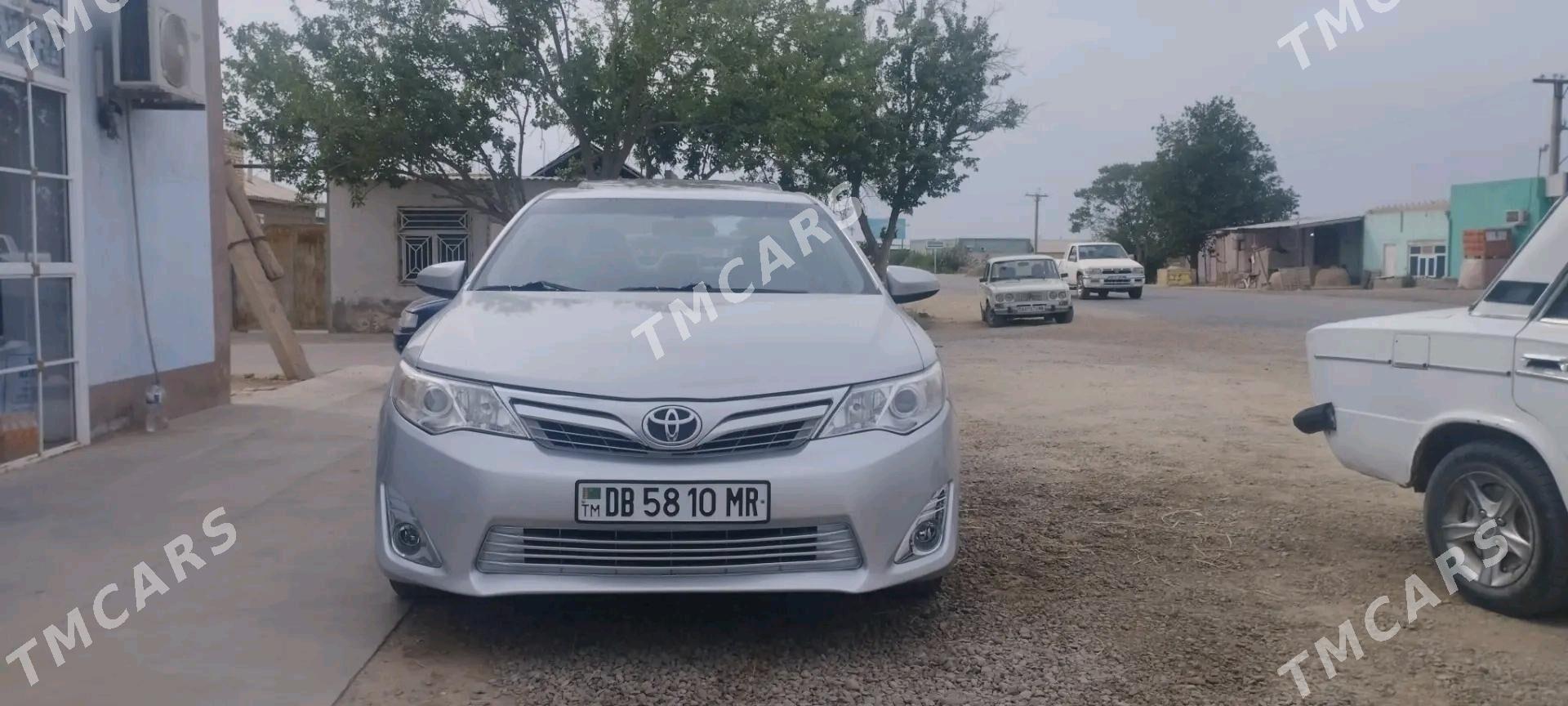Toyota Camry 2012 - 210 000 TMT - Мары - img 4
