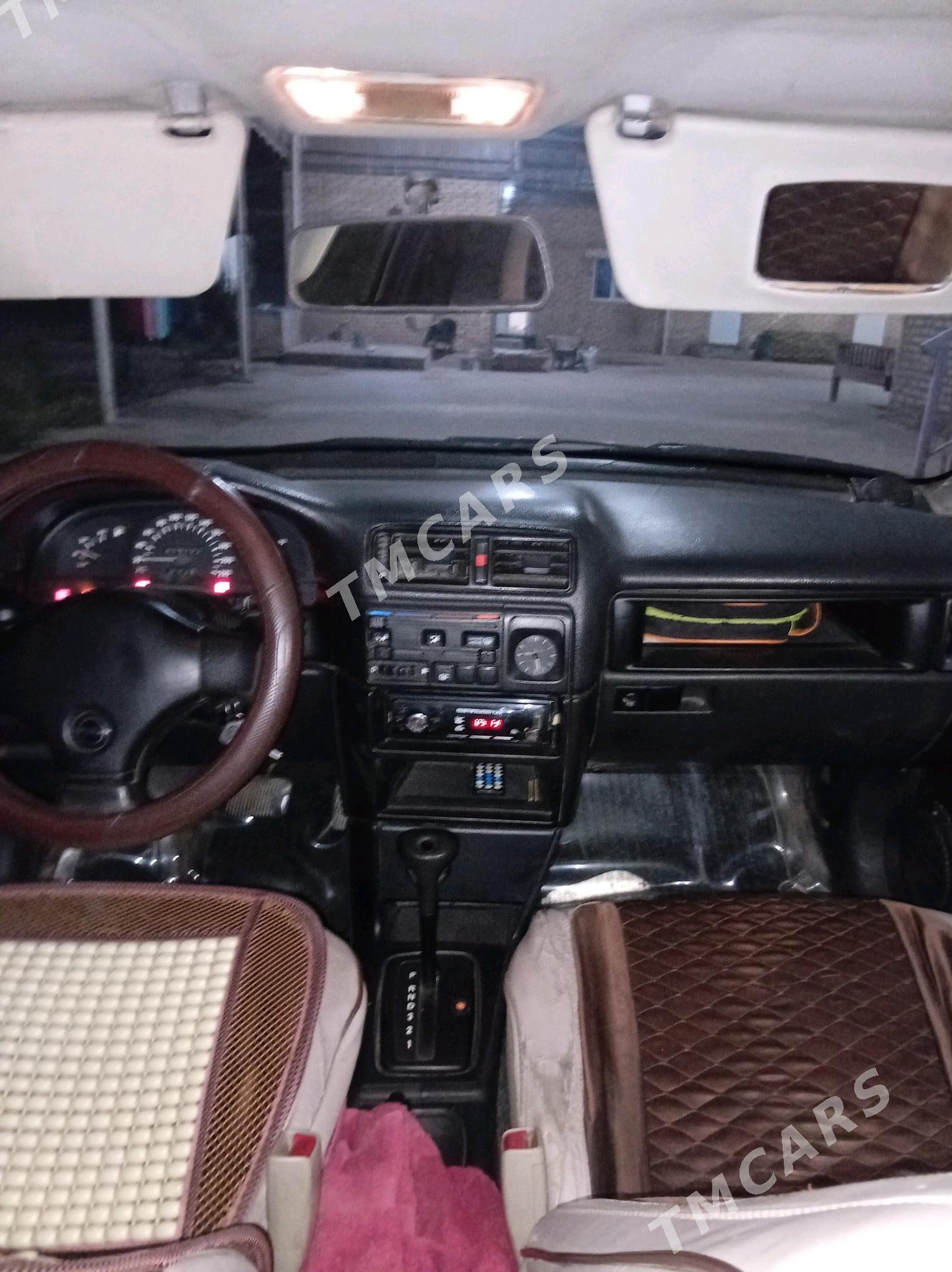 Opel Vectra 1992 - 40 000 TMT - Murgap - img 4