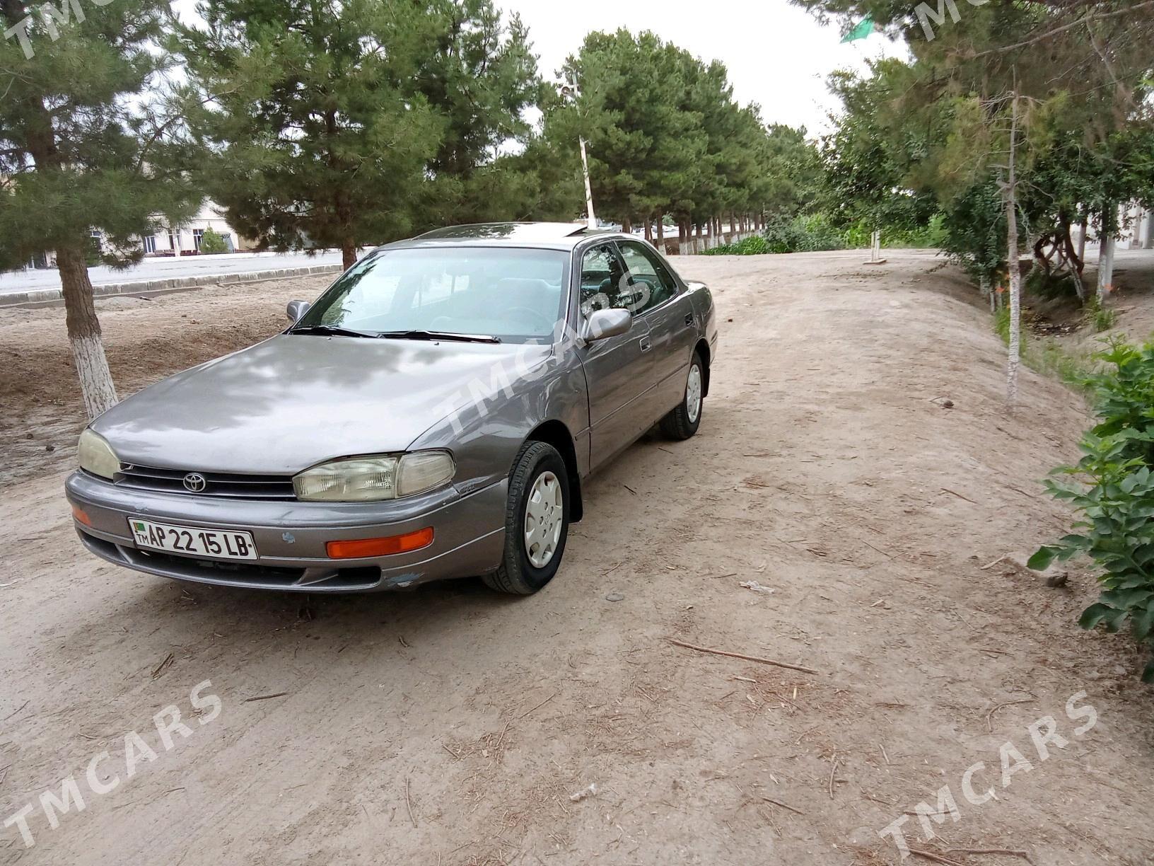 Toyota Camry 1993 - 90 000 TMT - Saýat - img 7