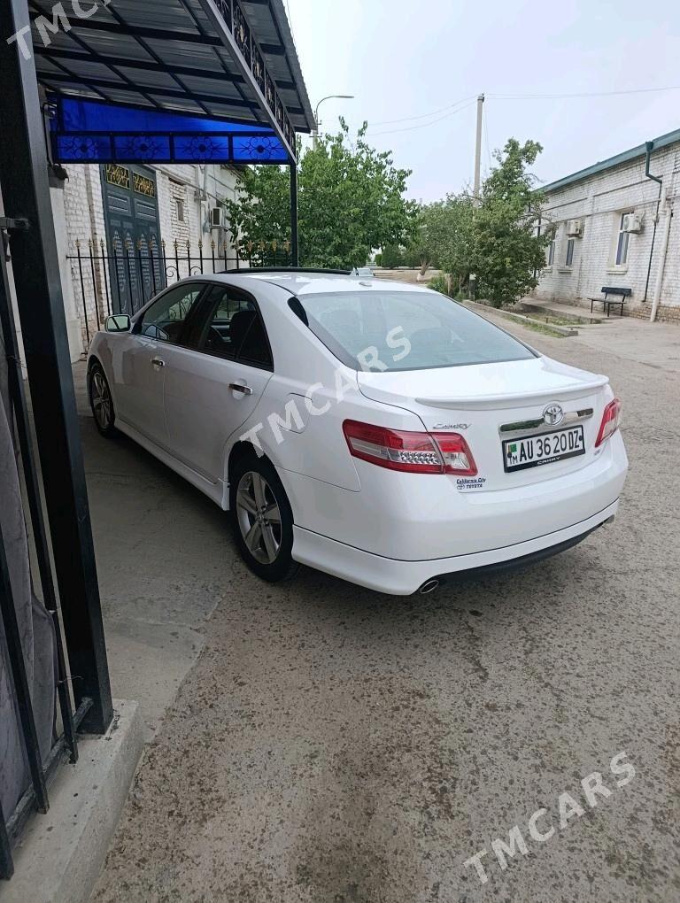 Toyota Camry 2011 - 215 000 TMT - Daşoguz - img 6