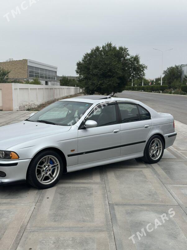 BMW E39 2003 - 139 000 TMT - Türkmenabat - img 3