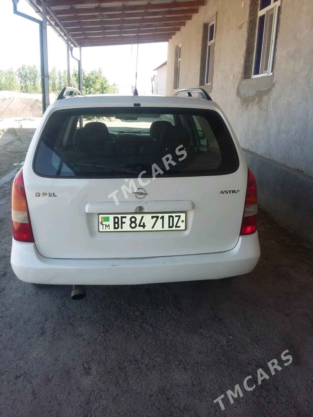 Opel Astra 2003 - 78 000 TMT - Губадаг - img 3