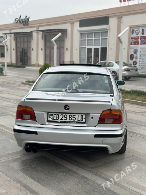 BMW E39 2003 - 139 000 TMT - Türkmenabat - img 5