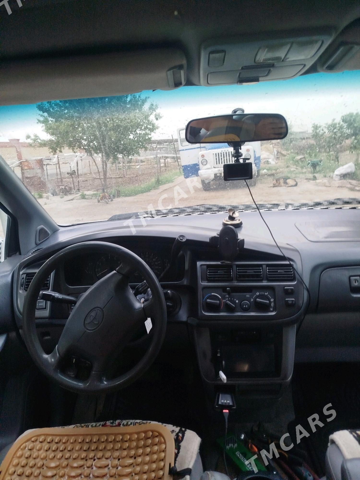 Toyota Sienna 1999 - 135 000 TMT - Murgap - img 6