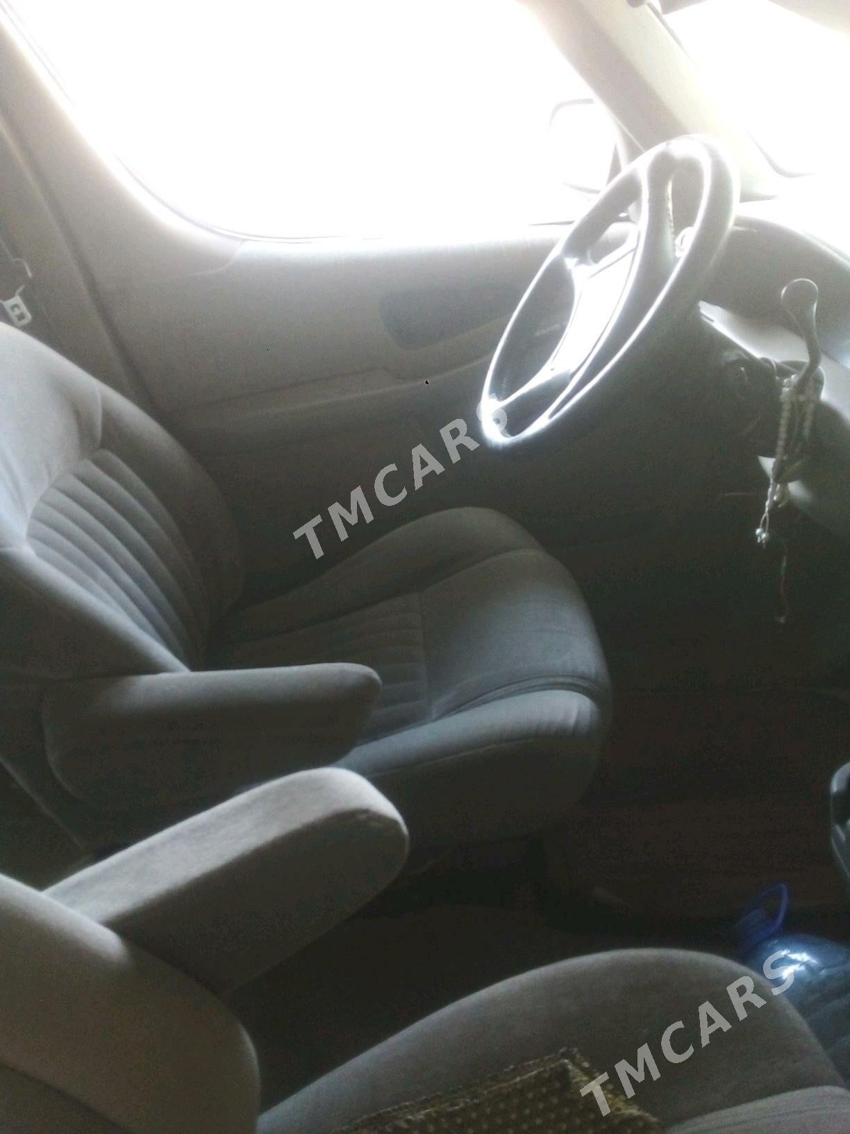 Toyota Echo 1999 - 10 000 TMT - Берекет - img 3