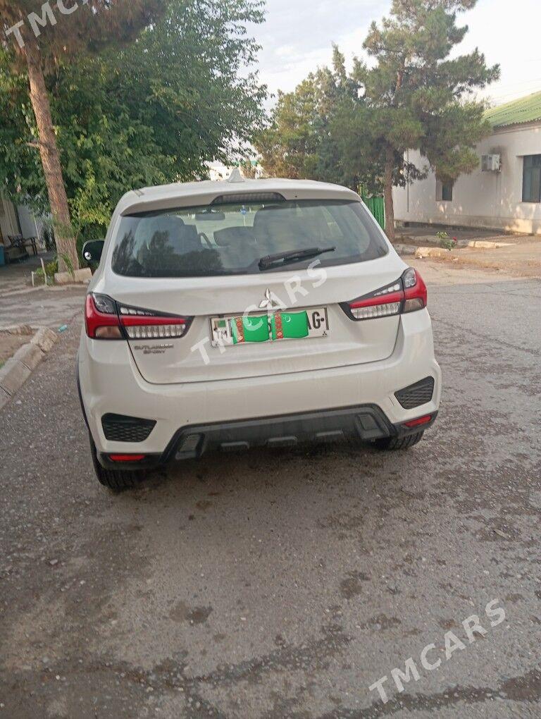 Mitsubishi Outlander Sport 2019 - 260 000 TMT - Büzmeýin - img 3