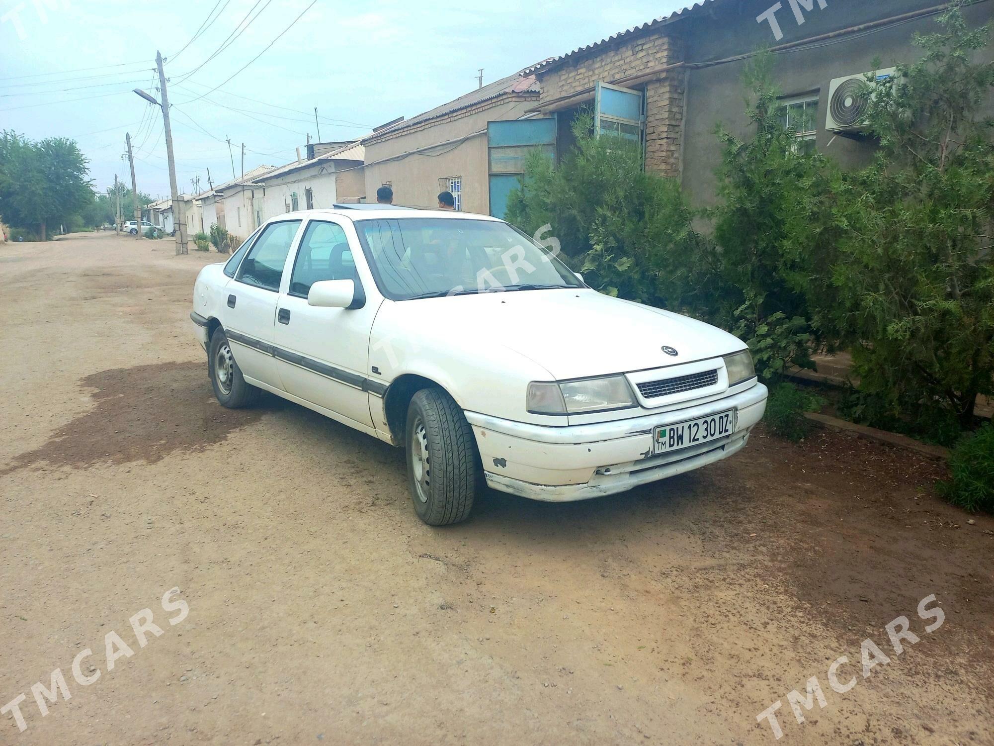 Opel Vectra 1992 - 32 000 TMT - Boldumsaz - img 3