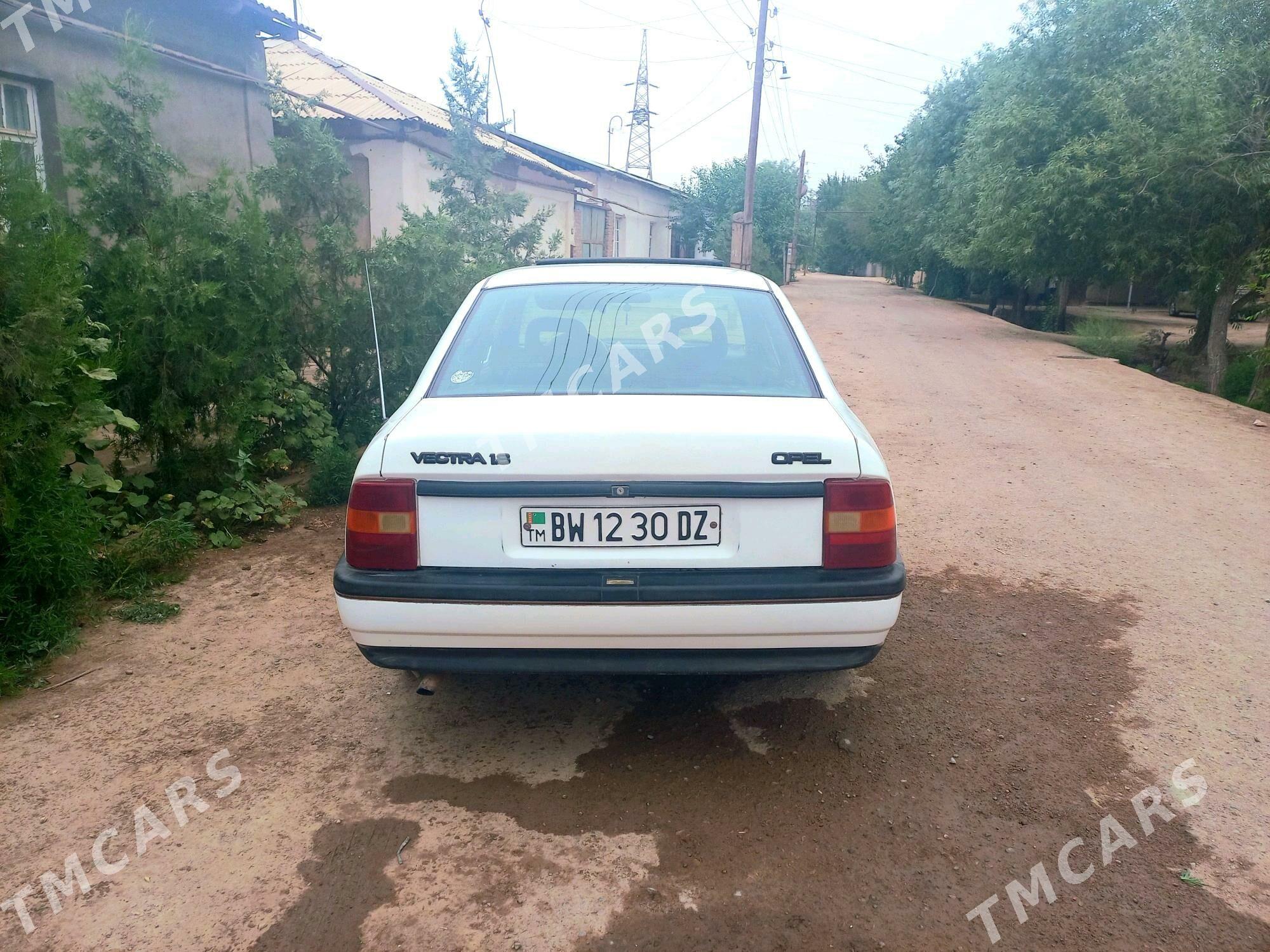 Opel Vectra 1992 - 32 000 TMT - Boldumsaz - img 4
