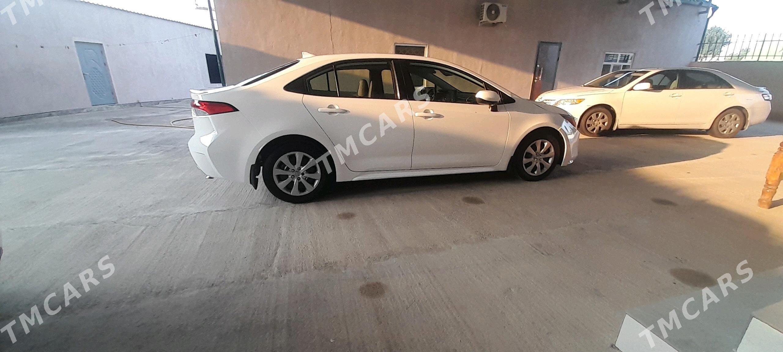 Toyota Corolla 2022 - 255 000 TMT - Aşgabat - img 2
