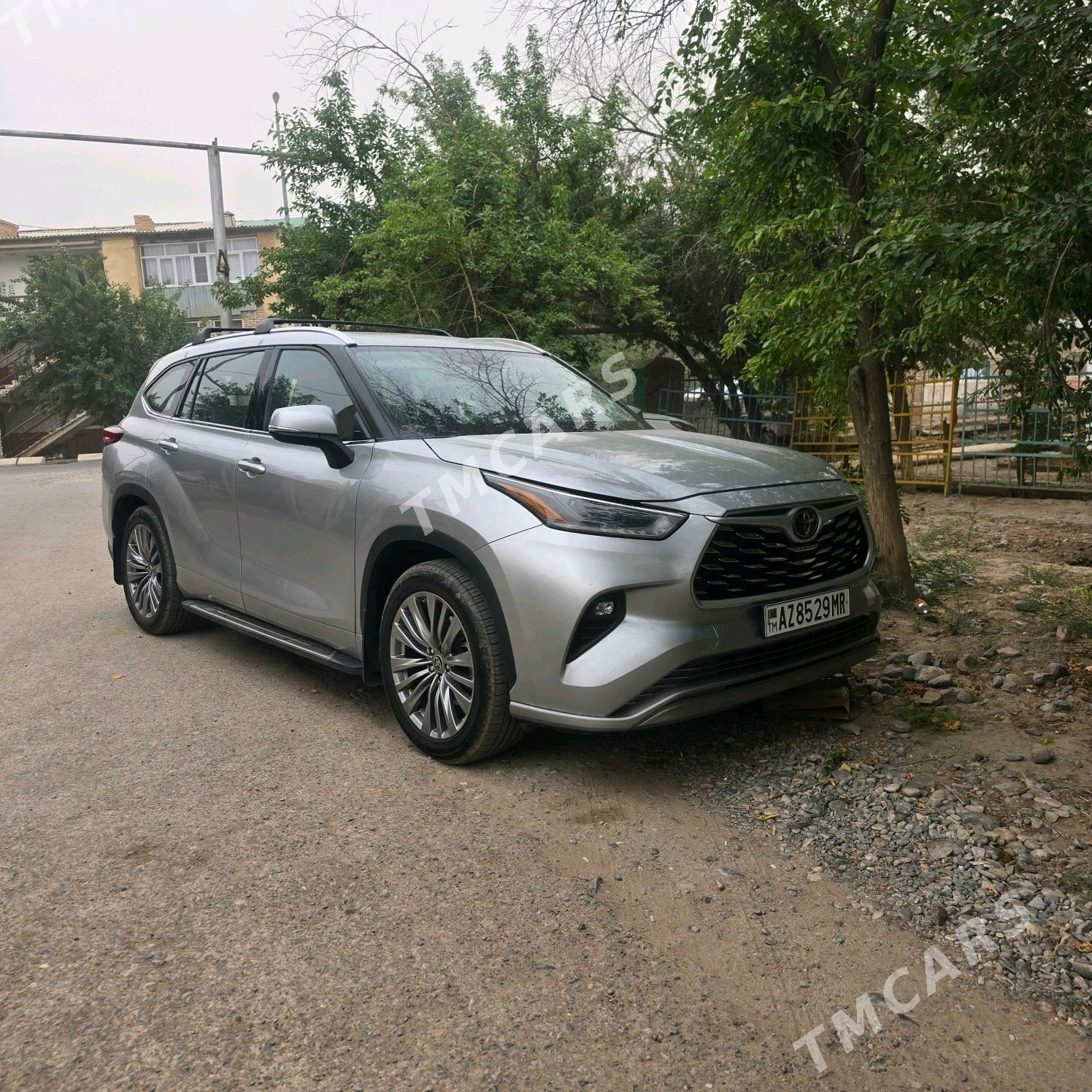 Toyota Highlander 2021 - 545 000 TMT - Мары - img 2