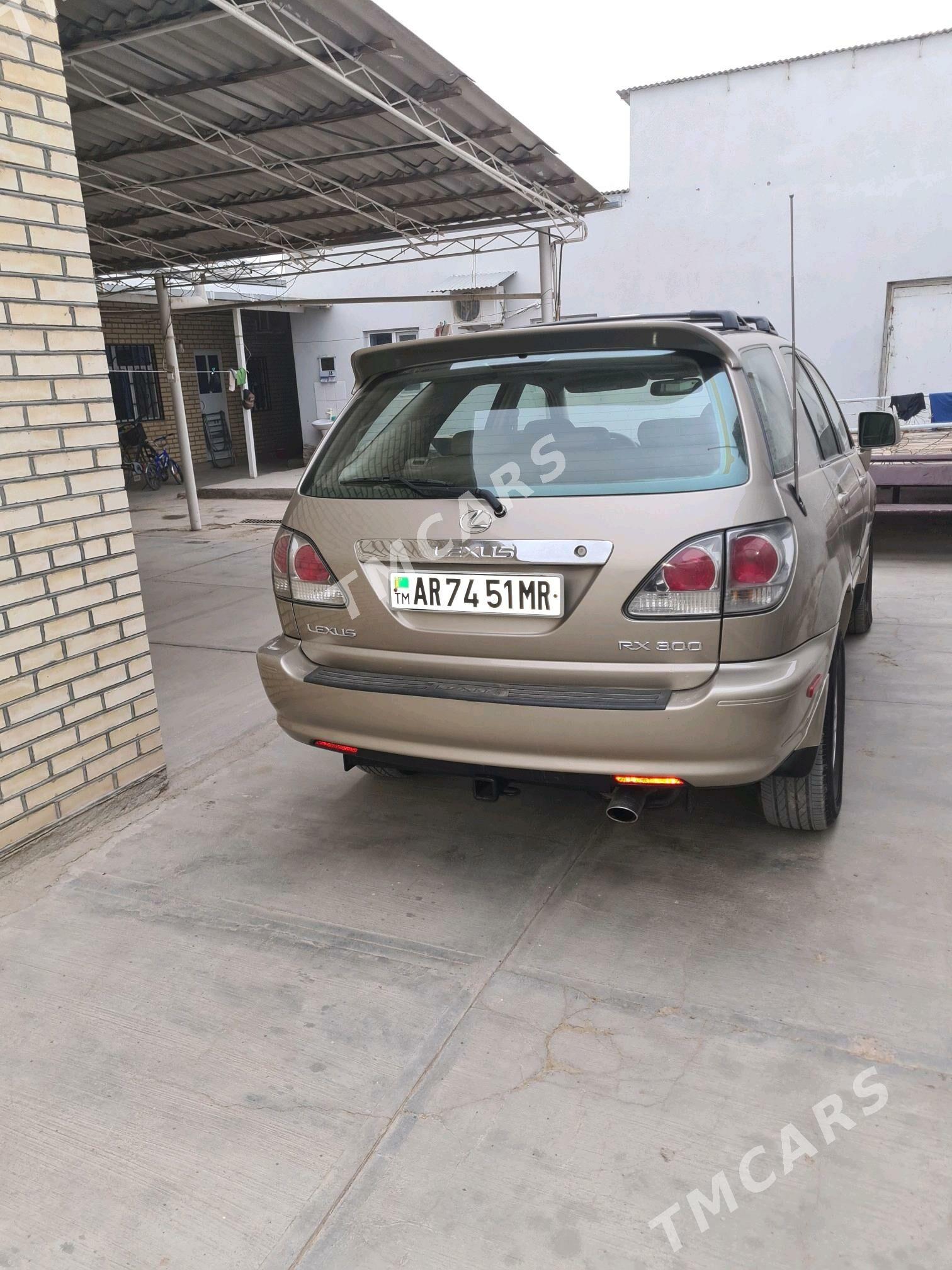 Lexus RX 300 2003 - 180 000 TMT - Ёлётен - img 9