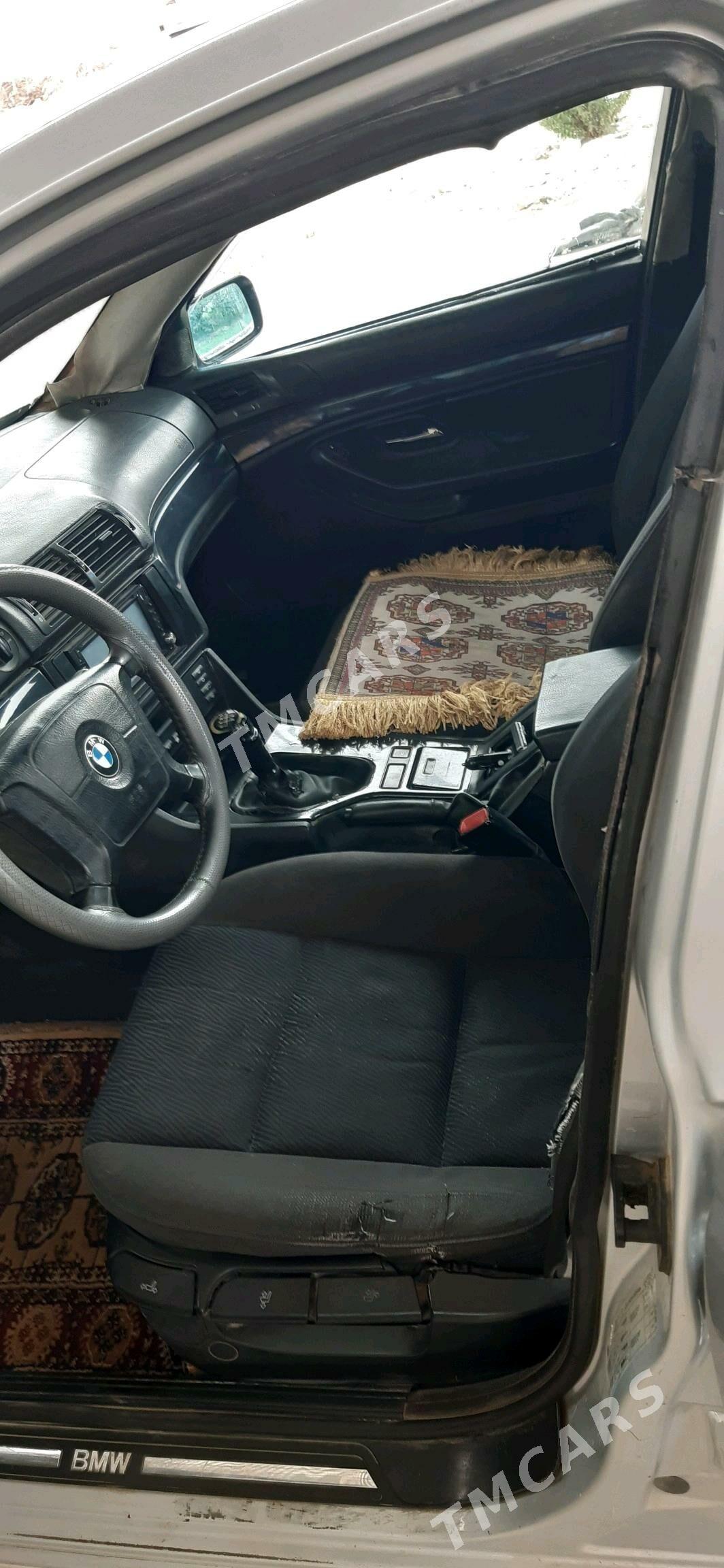 BMW 528 1998 - 70 000 TMT - Мары - img 6